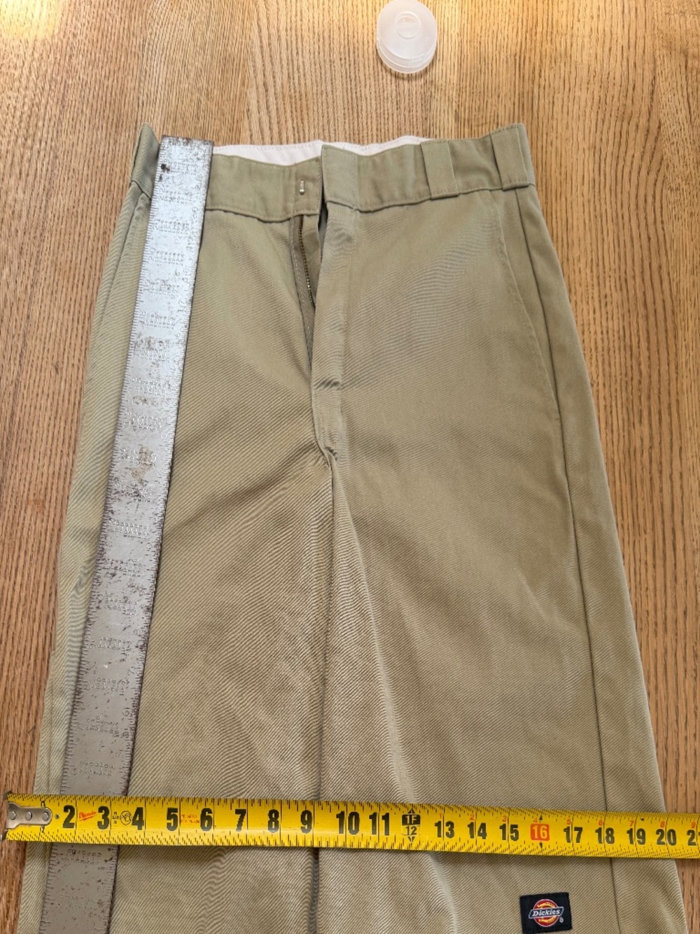 Dickie's Shorts Tan (Retail $29), Size 30